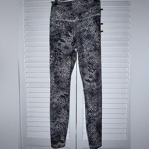 Snakeskin leggings